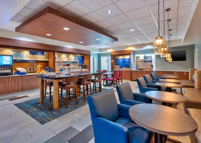 Express & - By Ihg Hotel 4*