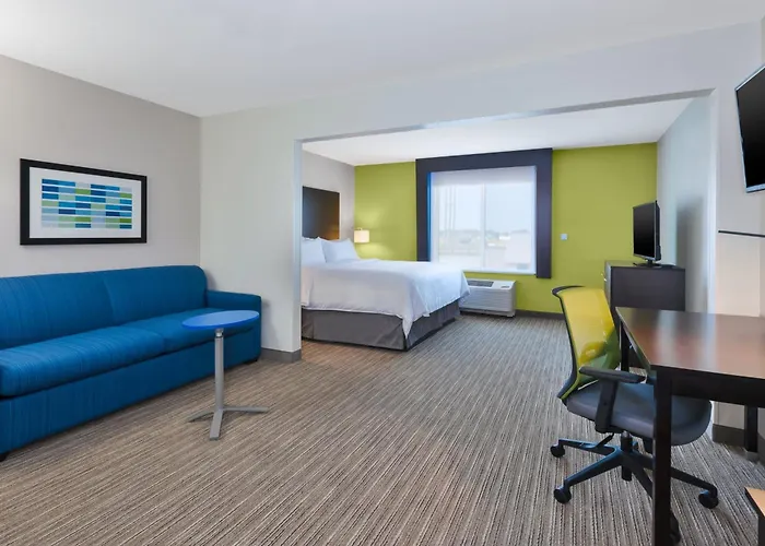 Express & - By Ihg 4*