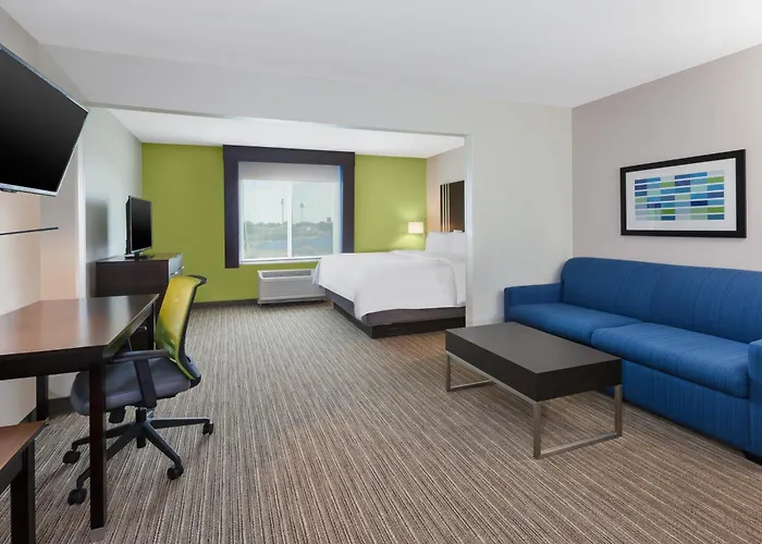 Express & - By Ihg 4* Effingham