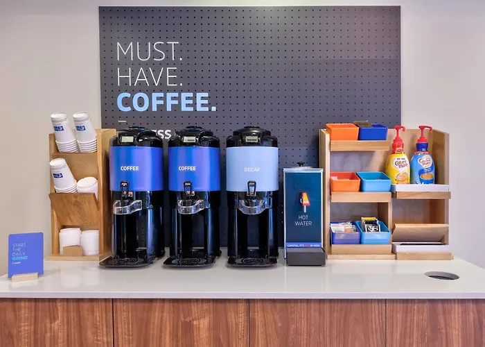 Express & - By Ihg Effingham