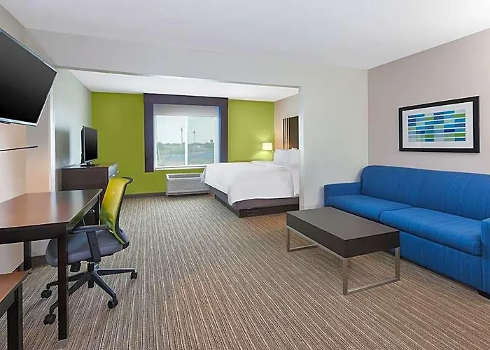 Express & - By Ihg