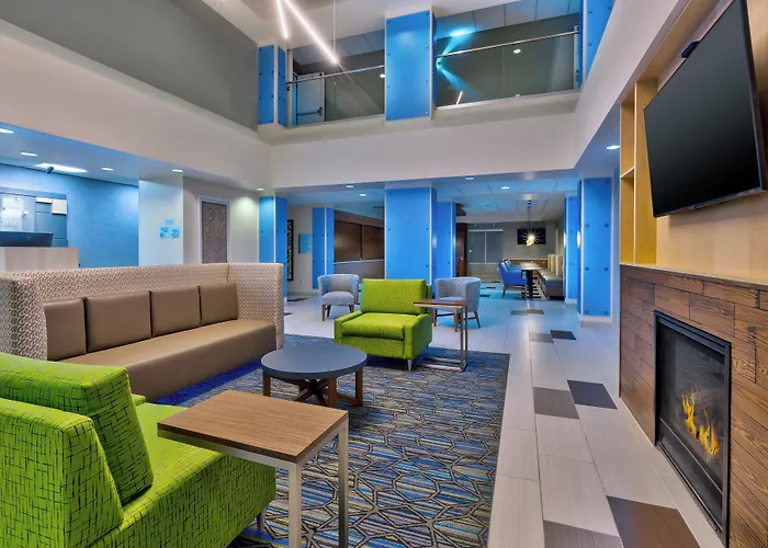 Express & - By Ihg Hotel 4*