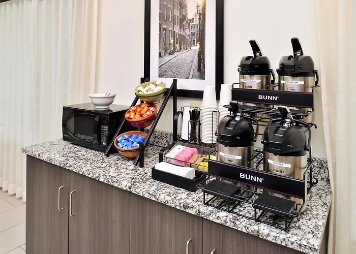 Hotel Express & - By Ihg 4*