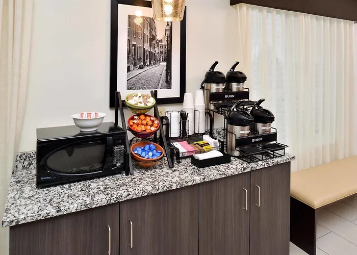Express & - By Ihg Hotel